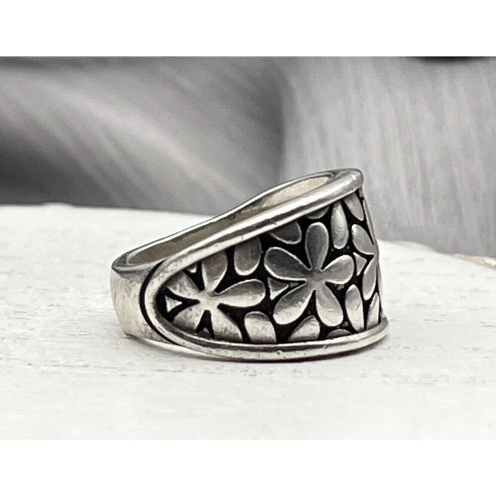 Retired James Avery Sterling Silver 925 Flower Wide Band Ring Size 6 - Picture 3 of 6